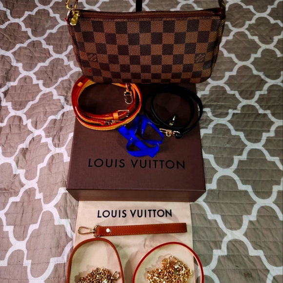 Louis Vuitton Pochette Accessories Damier Ebene Date Stamp CA0162 w/COA - Picture 14 of 14